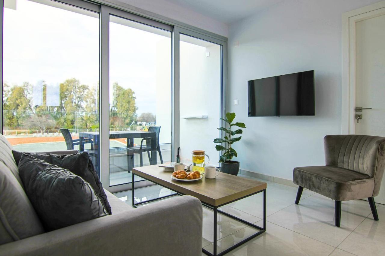 Apartamento Phaedrus Living - Seaside Executive Flat Harbour 205 Paphos Exterior foto