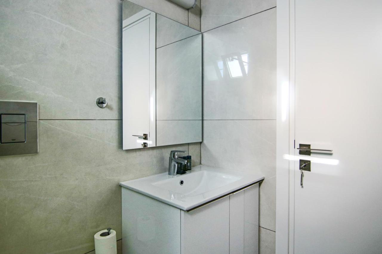 Apartamento Phaedrus Living - Seaside Executive Flat Harbour 205 Paphos Exterior foto